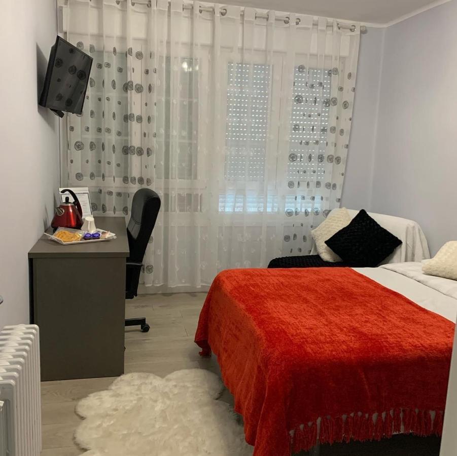La Rosa Azul Rooms Ponferrada Εξωτερικό φωτογραφία
